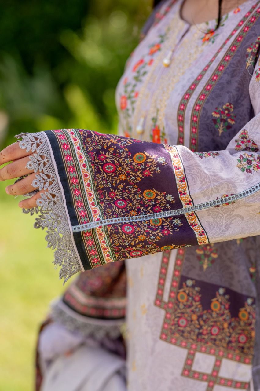 Lawn Embroidered 3Pcs Stitched Suit-6