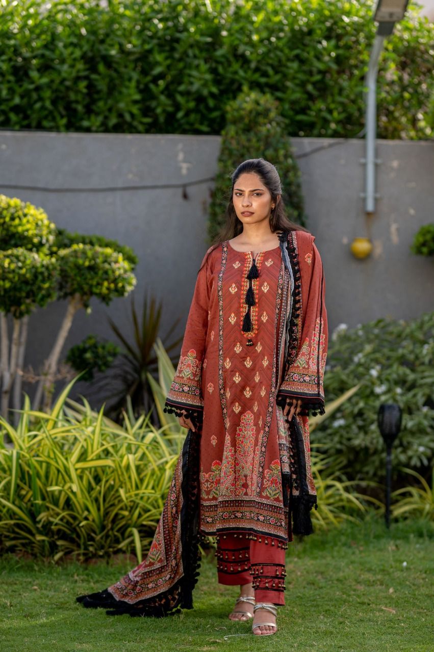Lawn Embroidered 3Pcs Stitched Suit - 8