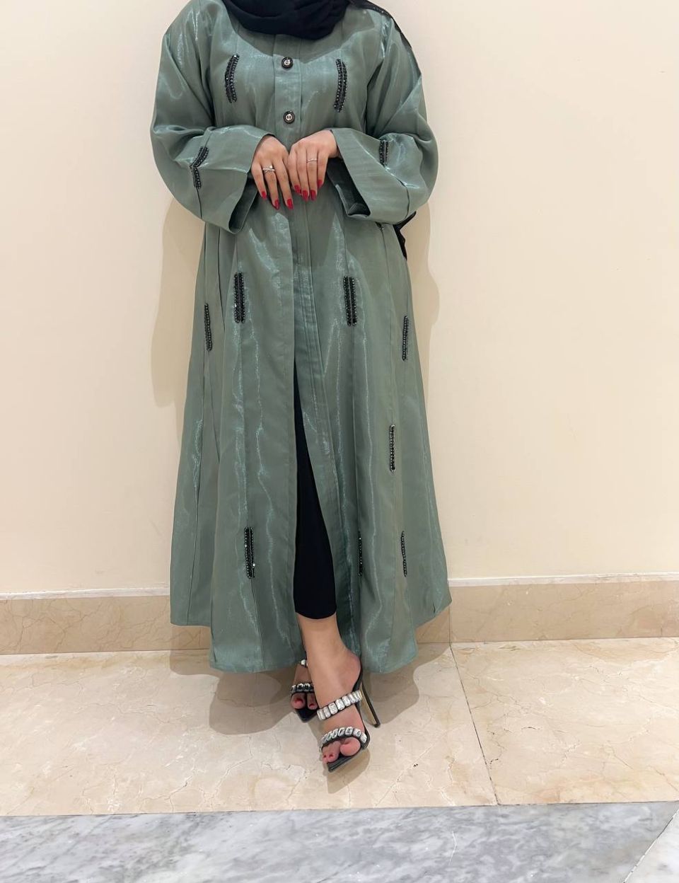 Abaya 44
